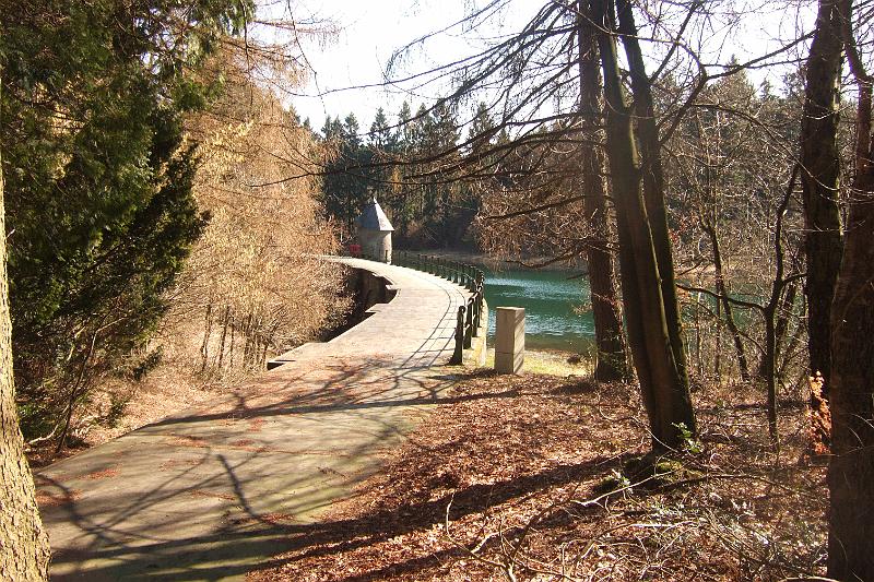 2011-03- (11).JPG - Die Panzertalsperre bei Lennep
